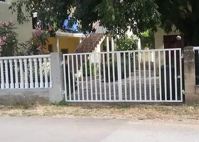 Trbi - One Bedroom - Karlo
